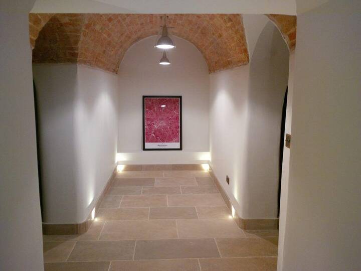 Feature corridor lighting