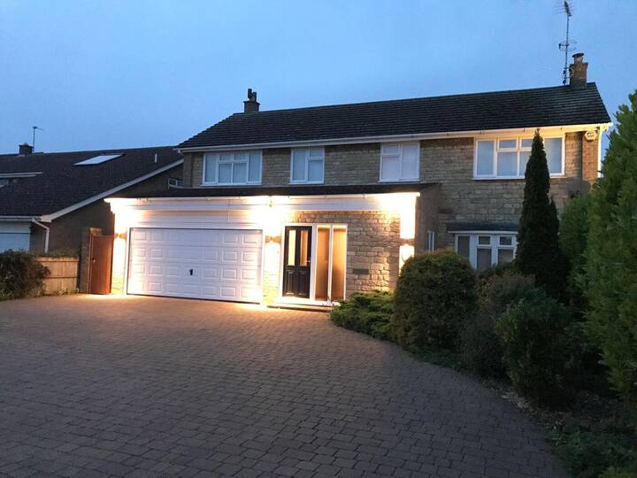 Exterior lighting to a family home