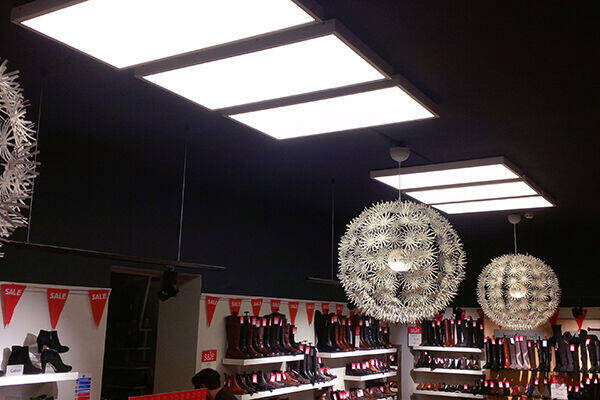LED feature and display lighting, Stamford shop