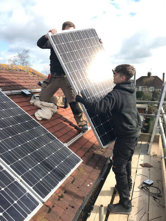 Retrofitting voltage optimisation to an existing solar system